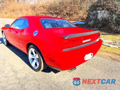 Trzecie zdjęcie samochodu z tyłu: 2010 DODGE CHALLENGER SRT-8 VIN:2B3CJ7DW5AH318678 - miniatura