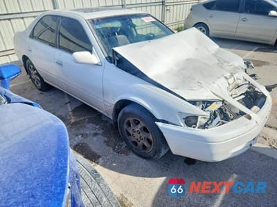 Czwarte zdjęcie samochodu z boku: 1997 TOYOTA CAMRY CE VIN:4T1BF22K4VU036819 - miniatura