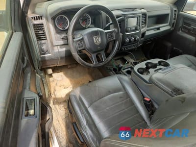 Zdjęcie 8 z 12 samochodu: 2016 RAM 5500 - DELIVERY TRUCK VIN:3C7WRNAL9GG162627 - miniatura
