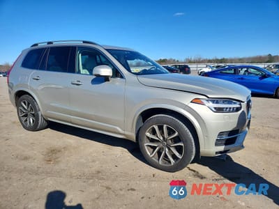 Czwarte zdjęcie samochodu z boku: 2018 VOLVO XC90 T6 VIN:YV4A22PK0J1324740 - miniatura