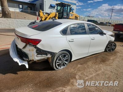 Trzecie zdjęcie samochodu z tyłu: 2024 KIA FORTE LXS VIN:3KPF24AD7RE743627 - miniatura