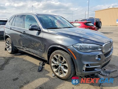 Czwarte zdjęcie samochodu z boku: 2016 BMW X5 XDRIVE50I VIN:5UXKR6C57G0J81440 - miniatura