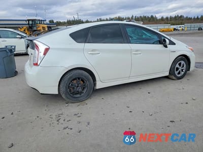 Trzecie zdjęcie samochodu z tyłu: 2015 TOYOTA PRIUS TWO VIN:JTDKN3DU9F0472330 - miniatura