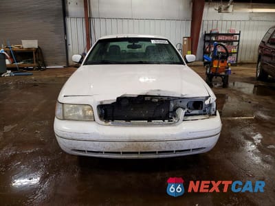 Piąte zdjęcie samochodu w środku: 2003 FORD CROWN VICTORIA LX VIN:2FAFP74W03X161036 - miniatura