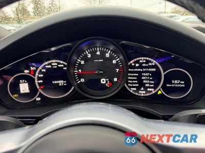 Zdjęcie 7 z 10 samochodu: 2021 PORSCHE CAYENNE VIN:WP1AA2AY2MDA03187 - miniatura