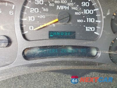 Zdjęcie 9 z 12 samochodu: 2004 GMC NEW SIERRA K1500 VIN:2GTEK19T941295404 - miniatura