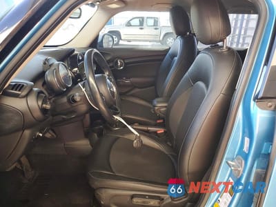 Zdjęcie 7 z 12 samochodu: 2017 MINI COOPER VIN:WMWXU1C51H2E17711 - miniatura