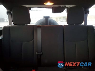 Zdjęcie 10 z 13 samochodu: 2017 JEEP WRANGLER UNLIMITED SPORT VIN:1C4BJWDG3HL591760 - miniatura