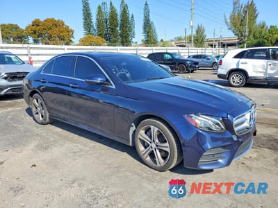 Czwarte zdjęcie samochodu z boku: 2020 MERCEDES-BENZ E 350 4MATIC VIN:WDDZF8EBXLA748340 - miniatura