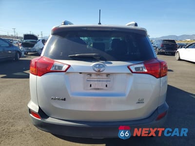 Zdjęcie 6 z 13 samochodu: 2013 TOYOTA RAV4 LE VIN:JTMBFREV6DD045927 - miniatura