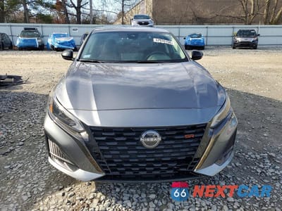 Piąte zdjęcie samochodu w środku: 2023 NISSAN ALTIMA 2.5 SR VIN:1N4BL4CW5PN311529 - miniatura