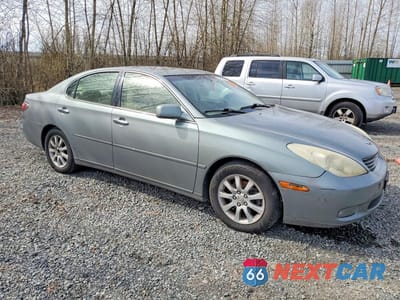 Czwarte zdjęcie samochodu z boku: 2004 LEXUS ES 330 BASE VIN:JTHBA30G345023140 - miniatura