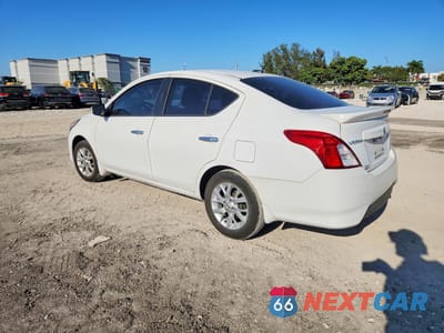 Drugie zdjęcie samochodu z przodu: 2017 NISSAN VERSA 1.6 S VIN:3N1CN7AP5HL852753 - miniatura