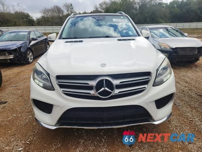 Piąte zdjęcie samochodu w środku: 2016 MERCEDES-BENZ GLE 350 VIN:4JGDA5JB6GA696861 - miniatura
