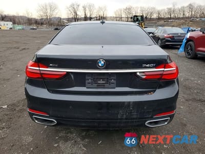 Zdjęcie 6 z 11 samochodu: 2018 BMW 740 XI VIN:WBA7E4C57JGV28087 - miniatura