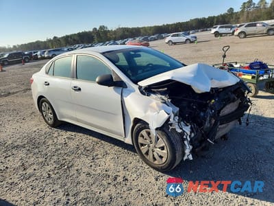 Czwarte zdjęcie samochodu z boku: 2018 KIA RIO LX VIN:3KPA24AB7JE054829 - miniatura
