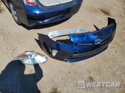 Zdjęcie 12 z 13 samochodu: 2015 TOYOTA PRIUS FOUR VIN:JTDKN3DU0F1881598 - miniatura