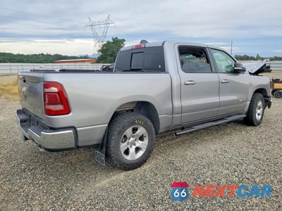 Trzecie zdjęcie samochodu z tyłu: 2019 RAM 1500 BIG HORN VIN:1C6SRFFT4KN888655 - miniatura