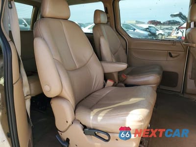 Zdjęcie 11 z 13 samochodu: 1999 DODGE GRAND CARAVAN LE VIN:1B4GP54L2XB552915 - miniatura