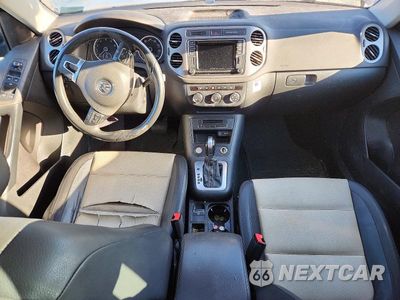 Zdjęcie 8 z 13 samochodu: 2016 VOLKSWAGEN TIGUAN S VIN:WVGAV7AX6GW558867 - miniatura