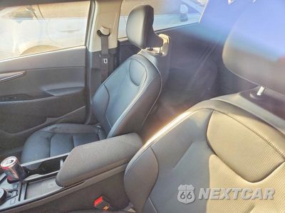 Zdjęcie 10 z 12 samochodu: 2025 KIA EV6 WIND VIN:5XYC34JA0SG012620 - miniatura