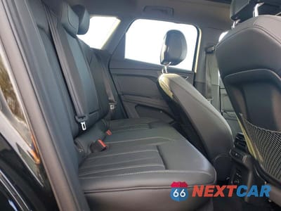 Zdjęcie 11 z 12 samochodu: 2022 AUDI Q4 E-TRON PREMIUM PLUS VIN:WA1H2BFZ3NP030259 - miniatura