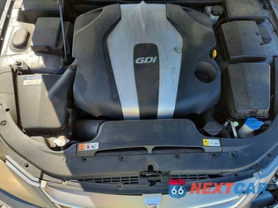 Zdjęcie 11 z 12 samochodu: 2013 HYUNDAI GENESIS 3.8L VIN:KMHGC4DD2DU255883 - miniatura
