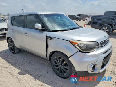 Czwarte zdjęcie samochodu z boku: 2017 KIA SOUL + VIN:KNDJP3A51H7434944 - miniatura