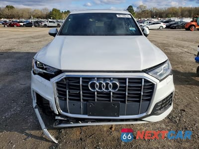 Piąte zdjęcie samochodu w środku: 2020 AUDI Q7 PREMIUM VIN:WA1AXAF74LD010077 - miniatura