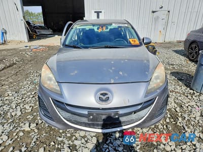 Piąte zdjęcie samochodu w środku: 2011 MAZDA 3 I VIN:JM1BL1UG7B1372347 - miniatura