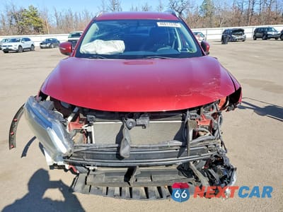 Piąte zdjęcie samochodu w środku: 2014 NISSAN ROGUE SV VIN:5N1AT2MV1EC837046 - miniatura