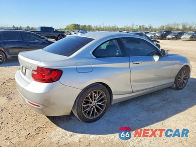 Trzecie zdjęcie samochodu z tyłu: 2015 BMW 228 I VIN:WBA1F5C54FV256481 - miniatura