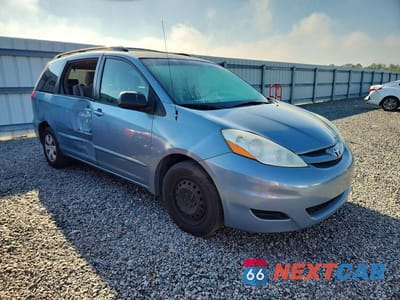 Czwarte zdjęcie samochodu z boku: 2008 TOYOTA SIENNA LE 7-PASSENGER VIN:5TDZK23C88S144164 - miniatura