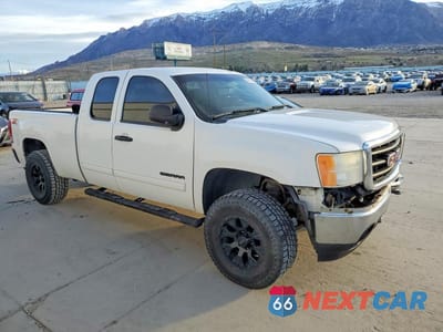 Czwarte zdjęcie samochodu z boku: 2011 GMC SIERRA K1500 SLE VIN:1GTR2VE32BZ188603 - miniatura