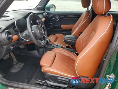 Zdjęcie 7 z 11 samochodu: 2023 MINI COOPER SE VIN:WMW13DJ09P2T83465 - miniatura