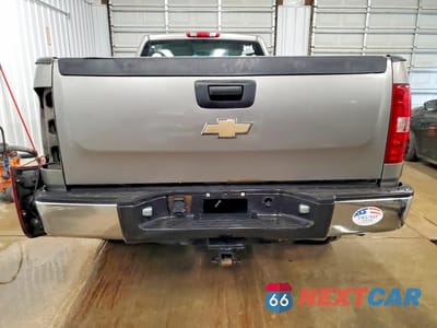 Zdjęcie 6 z 12 samochodu: 2008 CHEVROLET SILVERADO K1500 VIN:1GCEK14C88Z266870 - miniatura