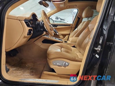 Zdjęcie 7 z 13 samochodu: 2015 PORSCHE MACAN VIN:WP1AB2A53FLB50940 - miniatura