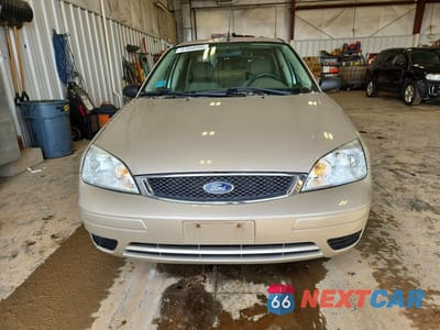 Piąte zdjęcie samochodu w środku: 2007 FORD FOCUS ZX4 VIN:1FAHP34N27W282502 - miniatura
