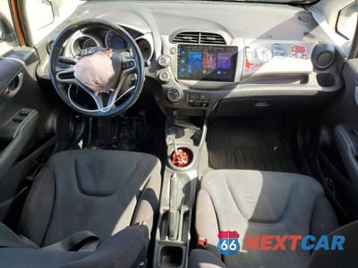 Zdjęcie 8 z 12 samochodu: 2010 HONDA FIT SPORT VIN:JHMGE8G40AS013763 - miniatura