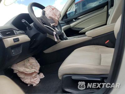 Zdjęcie 7 z 11 samochodu: 2018 HONDA ACCORD LX VIN:1HGCV1F16JA256113 - miniatura