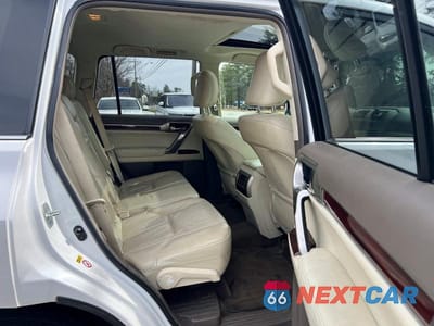 Zdjęcie 6 z 10 samochodu: 2012 LEXUS GX 460 BASE VIN:JTJBM7FX3C5046386 - miniatura