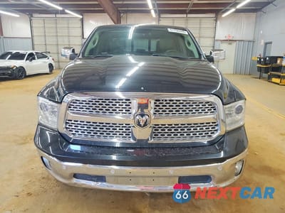Piąte zdjęcie samochodu w środku: 2016 RAM 1500 LARAMIE 3.0L V6 TDSL CREW CAB VIN:1C6RR7VM2GS226161 - miniatura