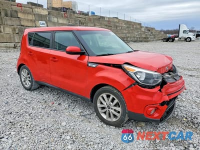 Czwarte zdjęcie samochodu z boku: 2018 KIA SOUL + VIN:KNDJP3A5XJ7598442 - miniatura