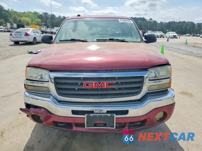 Piąte zdjęcie samochodu w środku: 2005 GMC NEW SIERRA C1500 VIN:2GTEC13T751228064 - miniatura