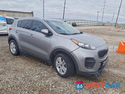 Czwarte zdjęcie samochodu z boku: 2019 KIA SPORTAGE LX VIN:KNDPM3AC9K7570473 - miniatura
