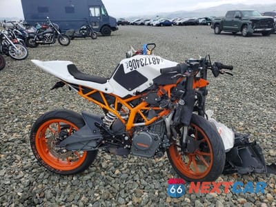 2015 KTM 390 DUKE MD2JYJ404FC215590 - główne zdjęcie licytacji z USA - miniatura