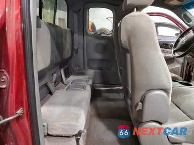 Zdjęcie 10 z 13 samochodu: 2005 TOYOTA TACOMA V6 VIN:5TEUU42N85Z095288 - miniatura