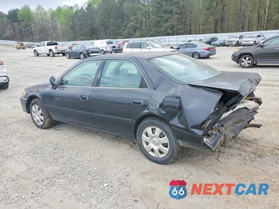 Drugie zdjęcie samochodu z przodu: 2000 TOYOTA CAMRY LE VIN:4T1BG22K5YU733935 - miniatura