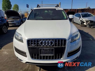 Piąte zdjęcie samochodu w środku: 2015 AUDI Q7 PREMIUM PLUS VIN:WA1LGAFE9FD011477 - miniatura