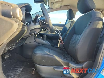 Zdjęcie 7 z 13 samochodu: 2023 NISSAN VERSA S VIN:3N1CN8DV1PL872609 - miniatura